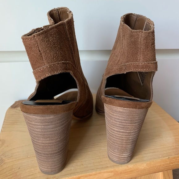 Dolce Vita Women's Pasha Ankle Bootie Shoe - Picture 6 of 8